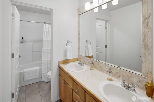 11308 SE 71st Place, Newcastle, WA 98056