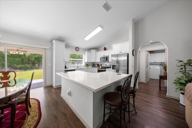 8 GUAVA PASS TRAIL, Ocklawaha, FL 32179