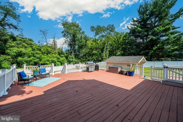 5557 LEVERING AVE, Elkridge, MD 21075