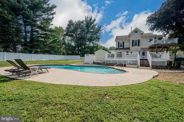 5557 LEVERING AVE, Elkridge, MD 21075