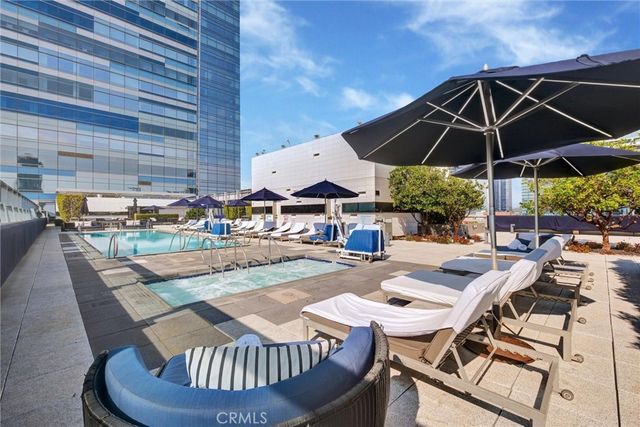 900 W Olympic Boulevard 45F, Los Angeles, CA 90015