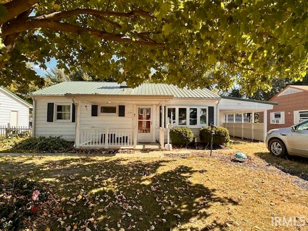 1705 Monroe Street, Rochester, IN 46975