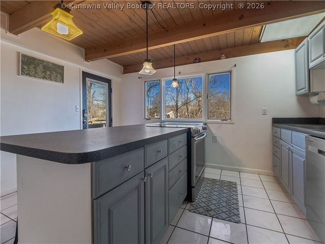 14 Meadowood Estates, Scott Depot, WV 25560