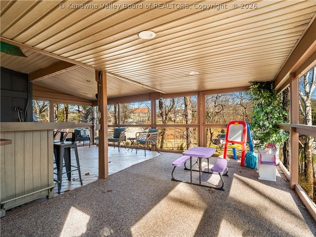 14 Meadowood Estates, Scott Depot, WV 25560