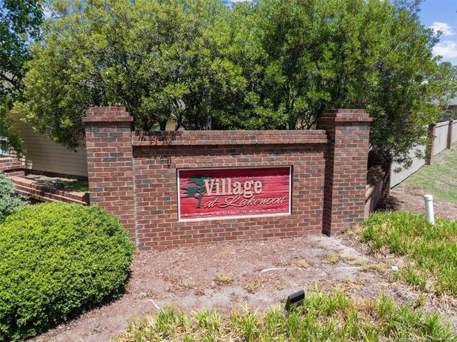 3028 Brookcrossing Drive, Fayetteville, NC 28306