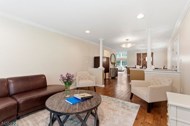 18 Birchwood Ln, North Haledon Boro, NJ 07508