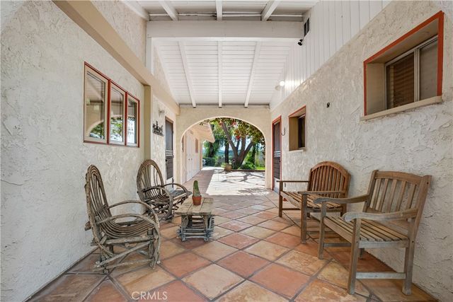 30334 Byfield Road, Castaic, CA 91384