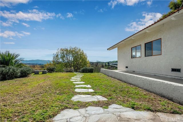 30334 Byfield Road, Castaic, CA 91384