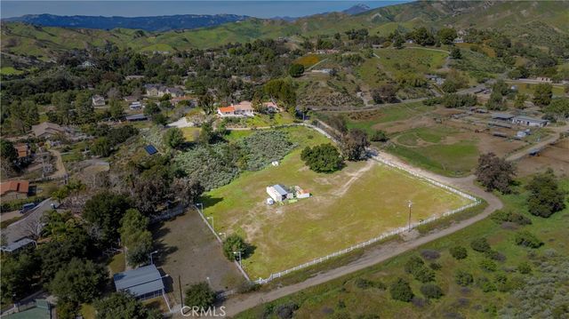 30334 Byfield Road, Castaic, CA 91384