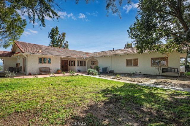 30334 Byfield Road, Castaic, CA 91384
