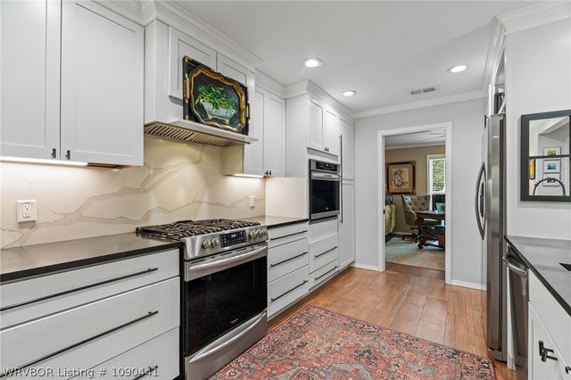 2504 Crosshill Road, Fort Smith, AR 72908