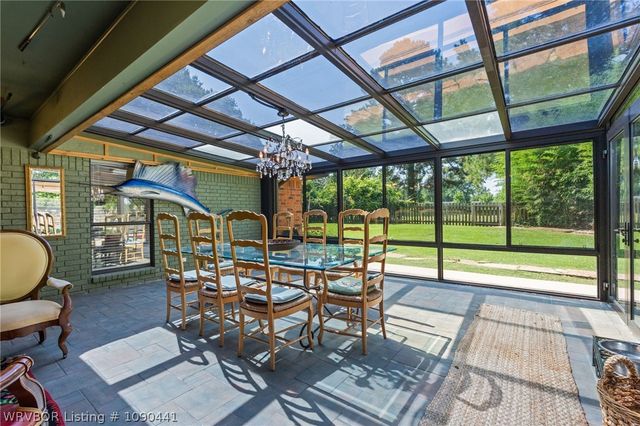2504 Crosshill Road, Fort Smith, AR 72908