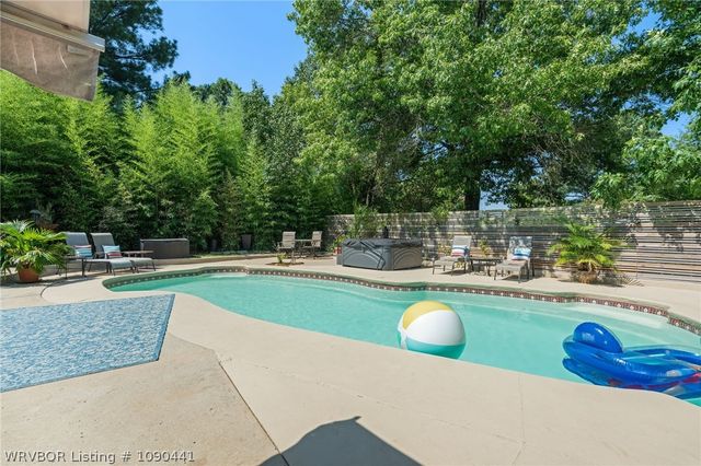 2504 Crosshill Road, Fort Smith, AR 72908