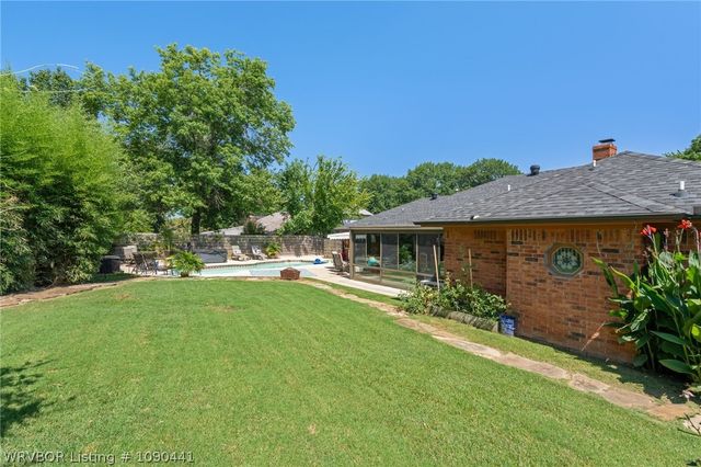2504 Crosshill Road, Fort Smith, AR 72908