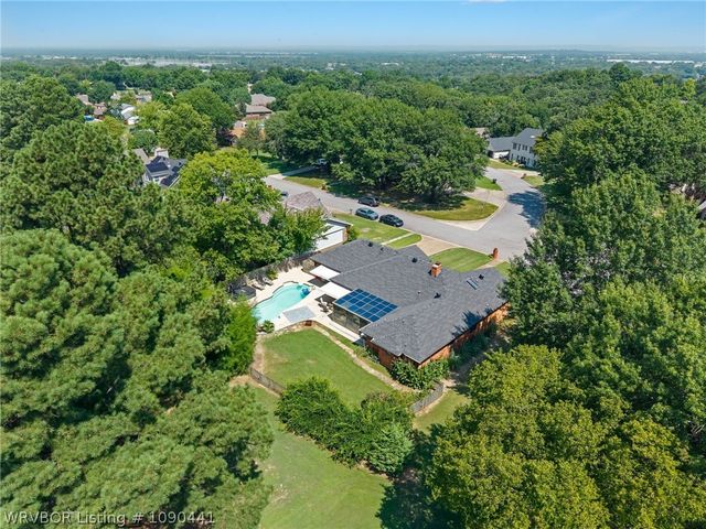 2504 Crosshill Road, Fort Smith, AR 72908