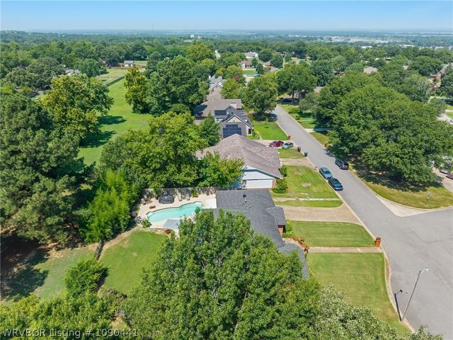 2504 Crosshill Road, Fort Smith, AR 72908
