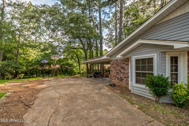 108 Fairdale Place, Brandon, MS 39042