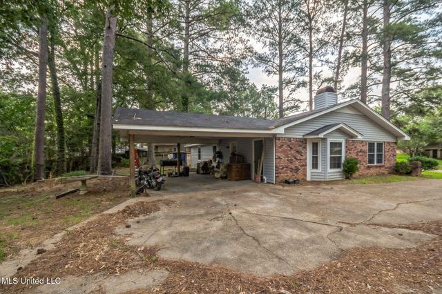 108 Fairdale Place, Brandon, MS 39042