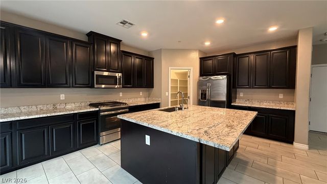 6943 Denio Island Street, North Las Vegas, NV 89084