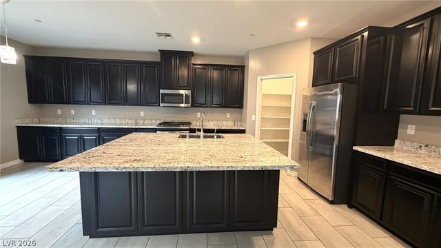 6943 Denio Island Street, North Las Vegas, NV 89084