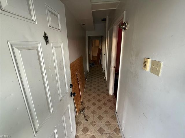 2714 Roanoke AVE, Newport News, VA 23607