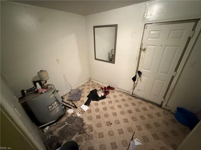 2714 Roanoke AVE, Newport News, VA 23607