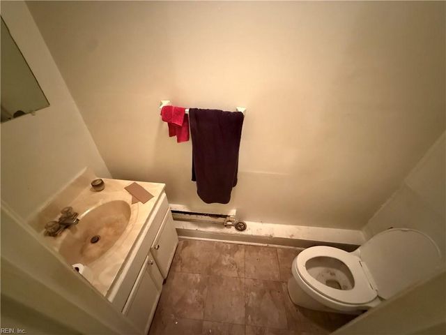 2714 Roanoke AVE, Newport News, VA 23607