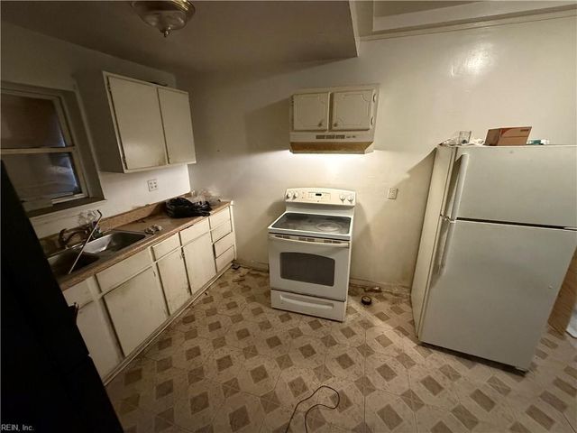 2714 Roanoke AVE, Newport News, VA 23607