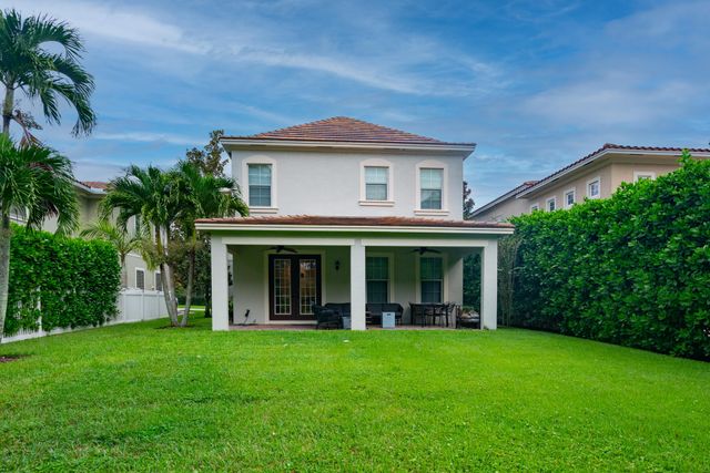 108 Canterbury Place, Jupiter, FL 33458
