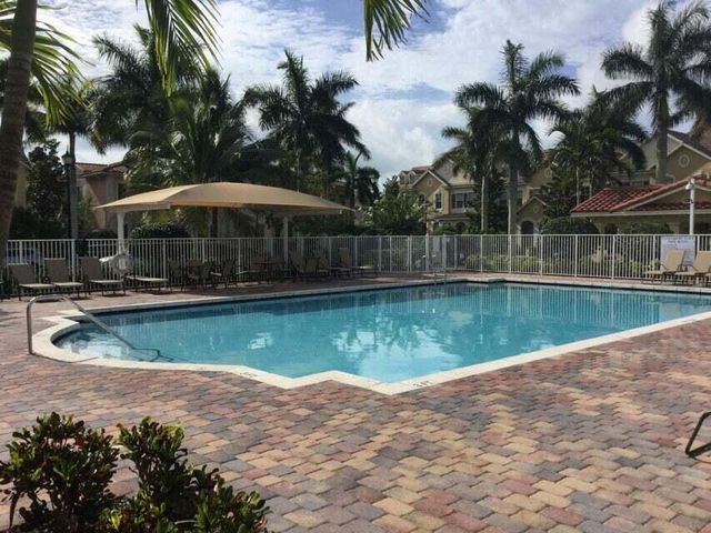 108 Canterbury Place, Jupiter, FL 33458