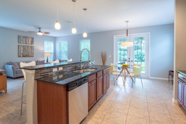 108 Canterbury Place, Jupiter, FL 33458