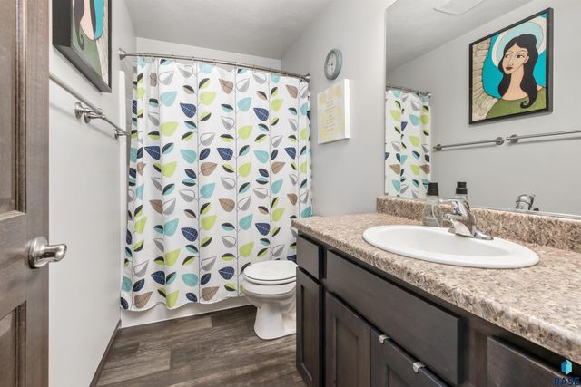 6525 W Amber St Street, Sioux Falls, SD 57107