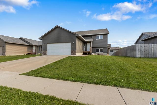 6525 W Amber St Street, Sioux Falls, SD 57107