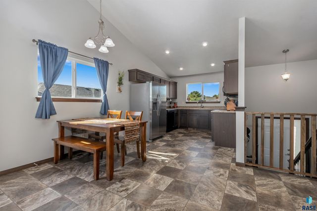 6525 W Amber St Street, Sioux Falls, SD 57107