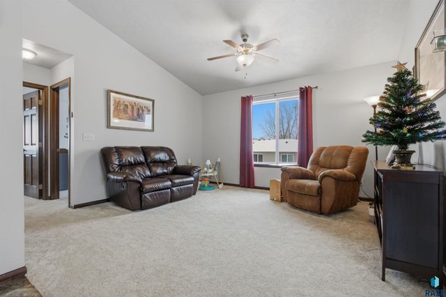 6525 W Amber St Street, Sioux Falls, SD 57107