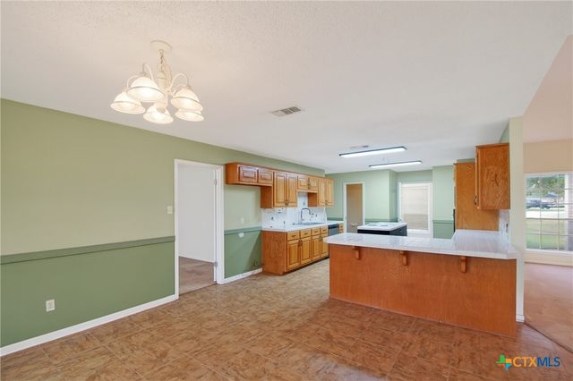 603 Oakway Street, Victoria, TX 77905