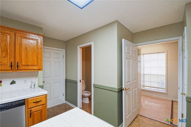 603 Oakway Street, Victoria, TX 77905