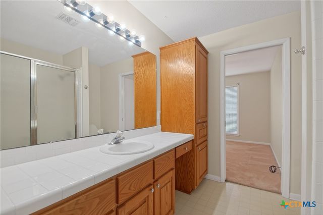 603 Oakway Street, Victoria, TX 77905