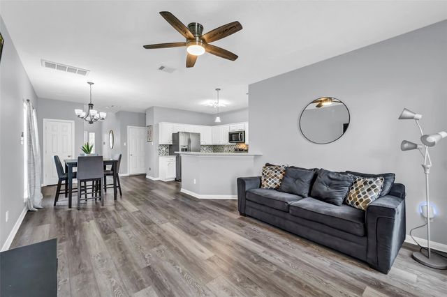 3925 Lowden Street B, Houston, TX 77051