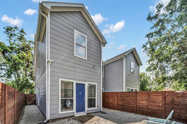 3925 Lowden Street B, Houston, TX 77051