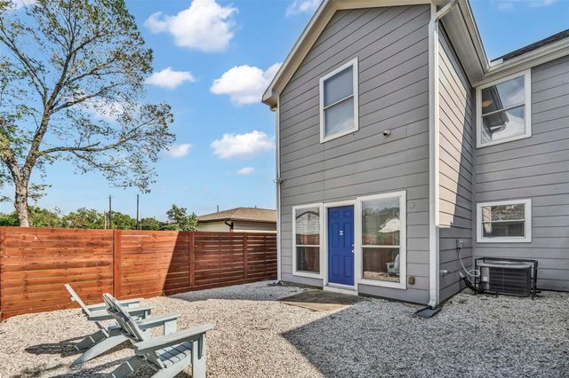 3925 Lowden Street B, Houston, TX 77051