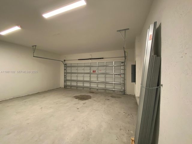 2310 SE 28th Dr, Homestead, FL 33035