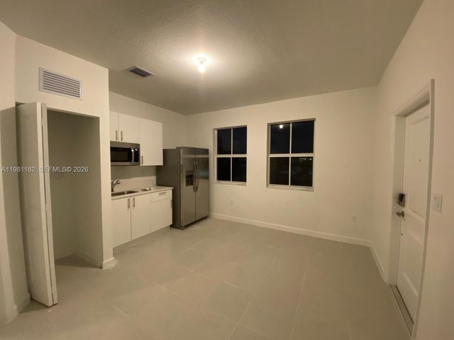 2310 SE 28th Dr, Homestead, FL 33035