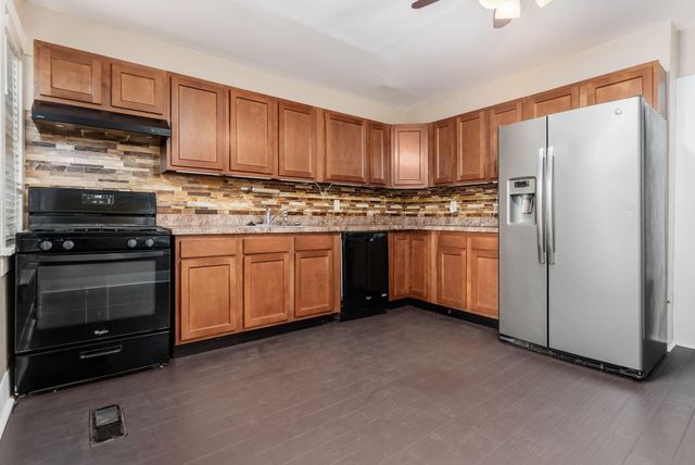815 Hamlet Street, Columbus, OH 43215