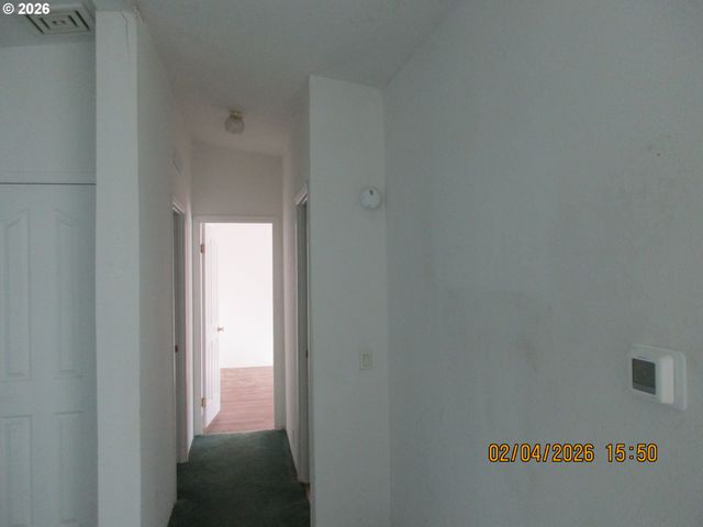 751 Se MEADOWOOD Dr, Winston, OR 97496