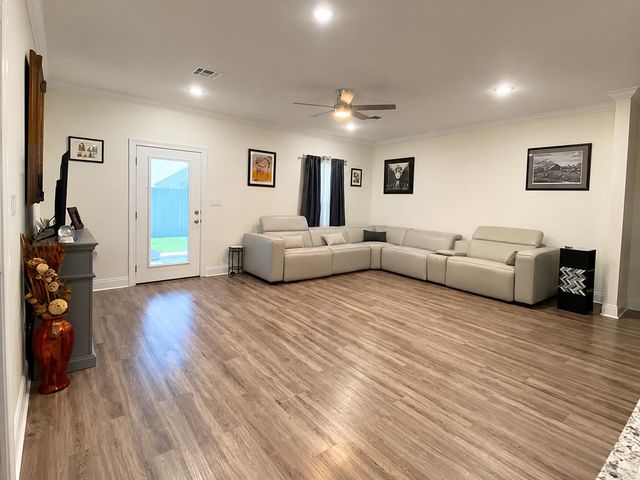 309 Toledano Dr, Thibodaux, LA 70301