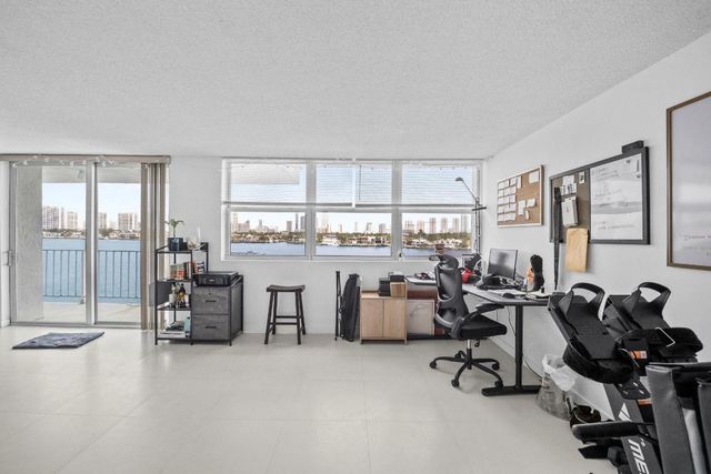 16558 NE 26th Avenue 6C, North Miami Beach, FL 33160