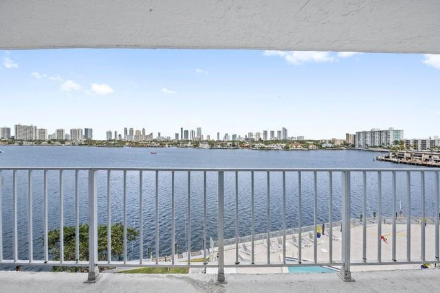 16558 NE 26th Avenue 6C, North Miami Beach, FL 33160