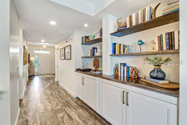 2 Village North Dr Apt 25, Hilton Head Island, SC 29926