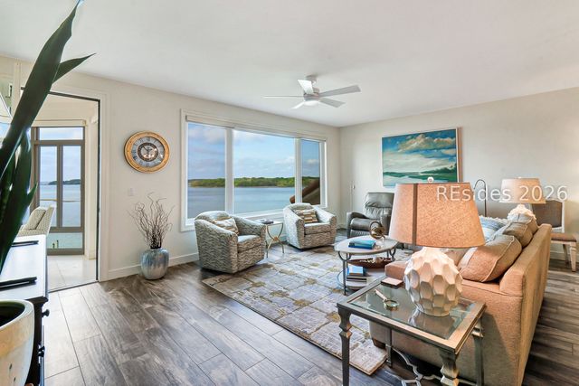 2 Village North Dr Apt 25, Hilton Head Island, SC 29926